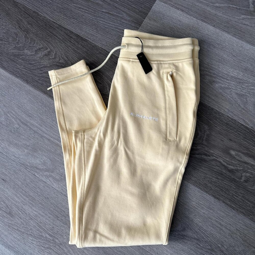 Womens alphalete joggers